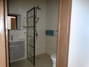 Hair dryer, towels, soap, shampoo