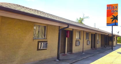 Relax Inn By OYO Sulphur Hwy 90