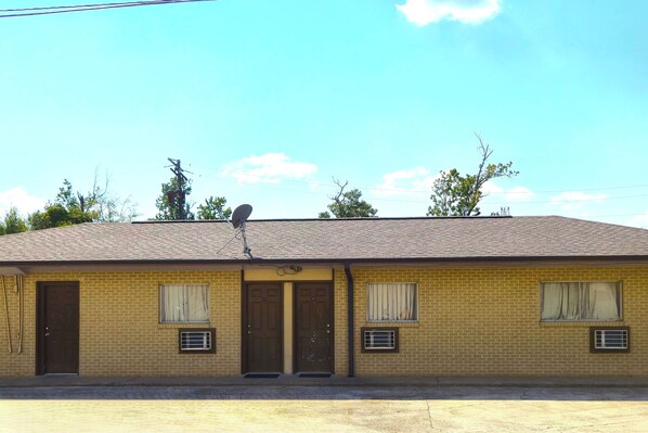 Façana frontal de l'allotjament