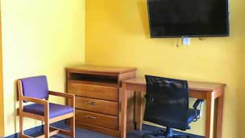 Camera, 2 letti matrimoniali, non fumatori | Una scrivania, Wi-Fi gratuito, lenzuola