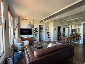 Smart-TV, bøker og printere