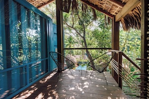 Suíte conforto, 2 quartos | Terraço/pátio