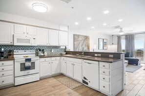 Fridge, microwave, oven, stovetop - Ocean Views~Boardwalk Access~Large Community Pool (Port Aransas)
