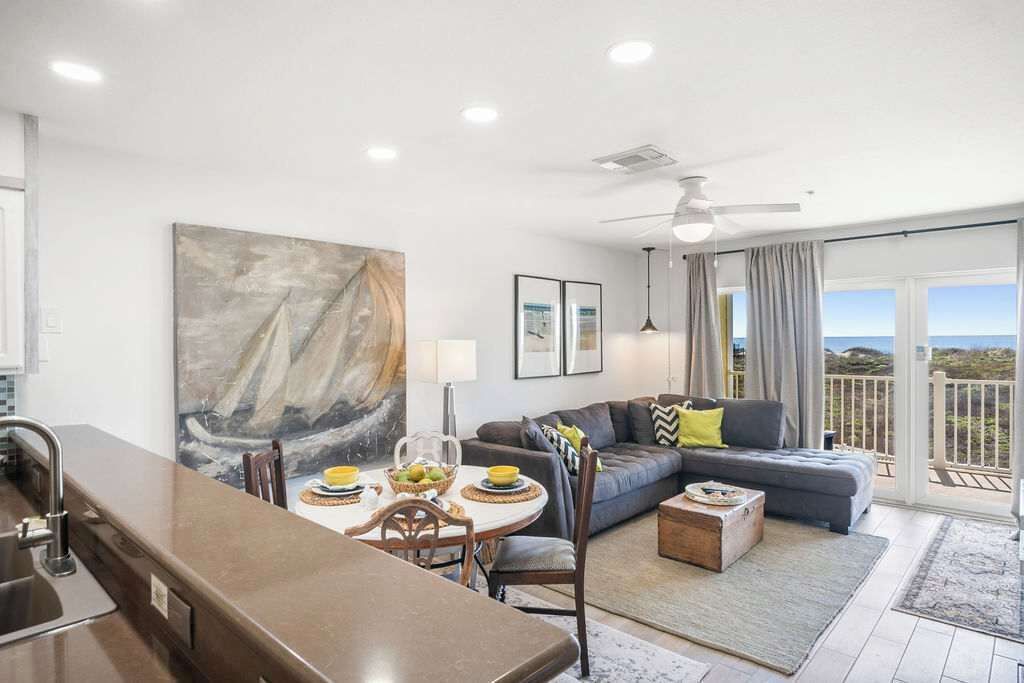 Televisión, reproductor de DVD y oficina 