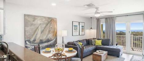 Televisión, reproductor de DVD y oficina