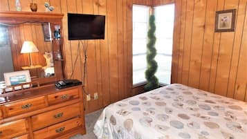 2 makuuhuonetta, silitysrauta/-lauta, Wi-Fi, vuodevaatteet