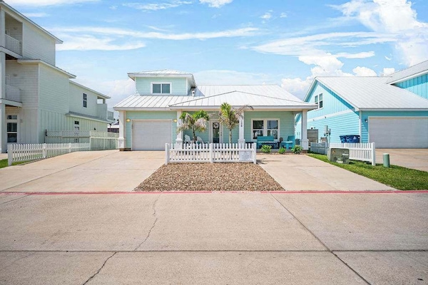 Island Gem at Royal Sands!