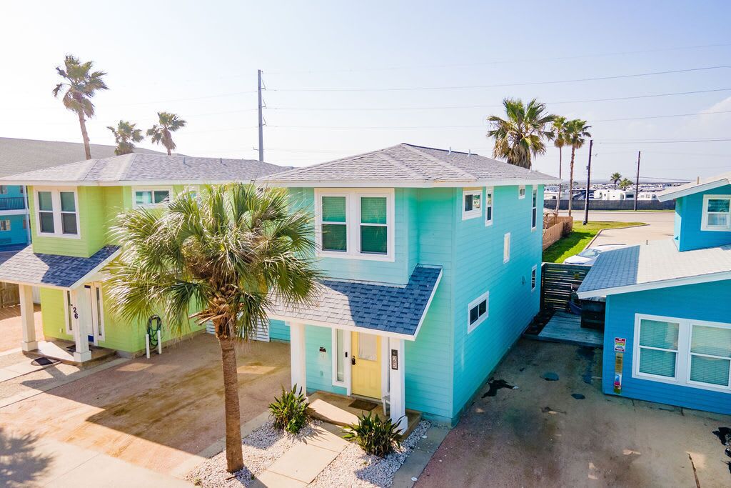 Pool | BBQ | Golf Cart Friendly | King Bed