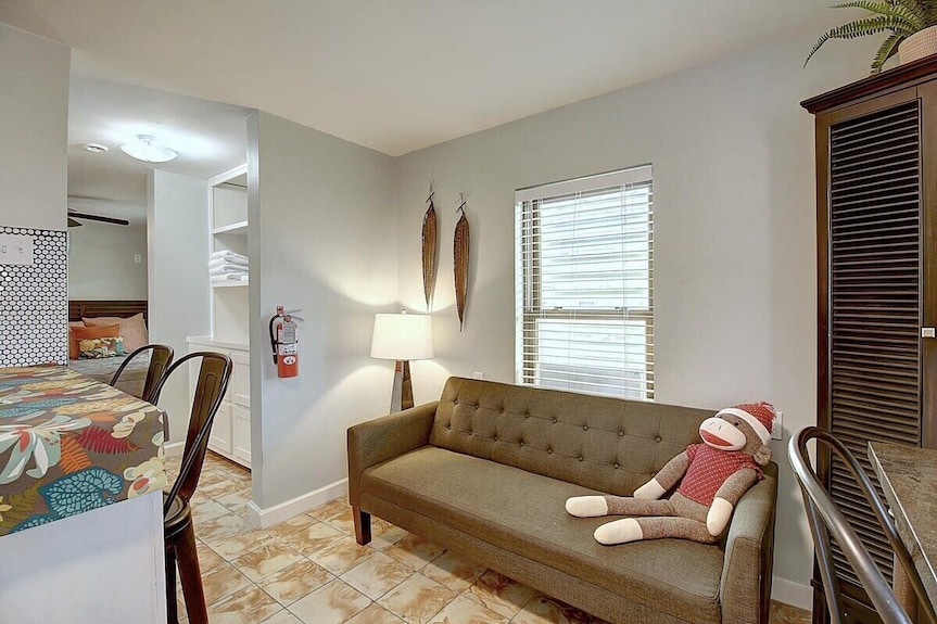Kona Cottage~dog Friendly~in Town Location - Port Aransas, TX