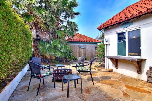 Cozy Private Cottage~Pet Friendly~Prime Location