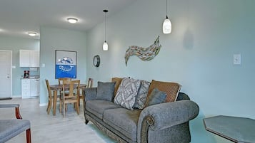 TV, DVD player, offices