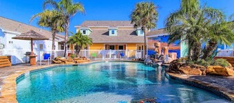 Crane's Landing~WINTER TEXANS WELCOME~Ground Level