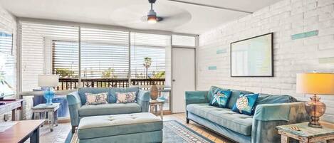 Fernseher, DVD-Player, Arbeitsbereiche