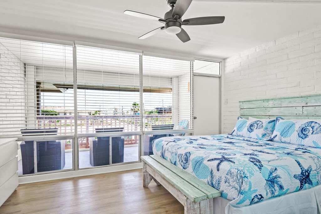 3 habitaciones, escritorio, tabla de planchar con plancha y wifi 