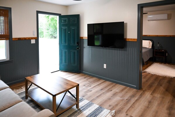 1 chambre, fer et planche à repasser, Wi-Fi gratuit, draps fournis