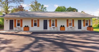 The Gate - Bungalow