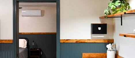 1 dormitorio, tabla de planchar con plancha, wifi gratis y ropa de cama