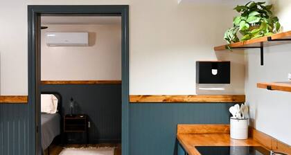 Gate - Bungalow - One Bedroom Villa, Sleeps 4