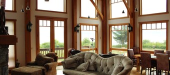 Bay Bluff Haven:  Ocean, Glacier, & Wildlife View