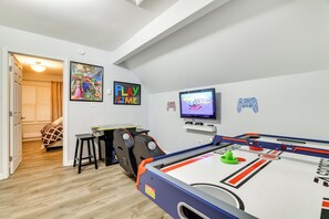Games room - 5 Mi to Tobyhanna State Park: Home w/ Game Room! (Tobyhanna)