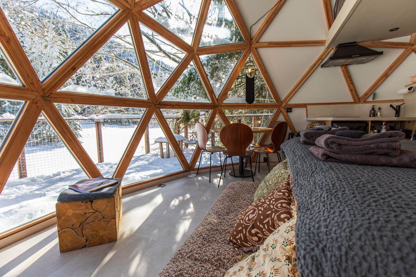 1 Schlafzimmer, Reisekinderbett, Bettwäsche
