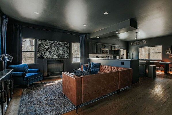 TV - The Reserve at 151: Sauna, Hot Tub, Pool & Poker (Afton)