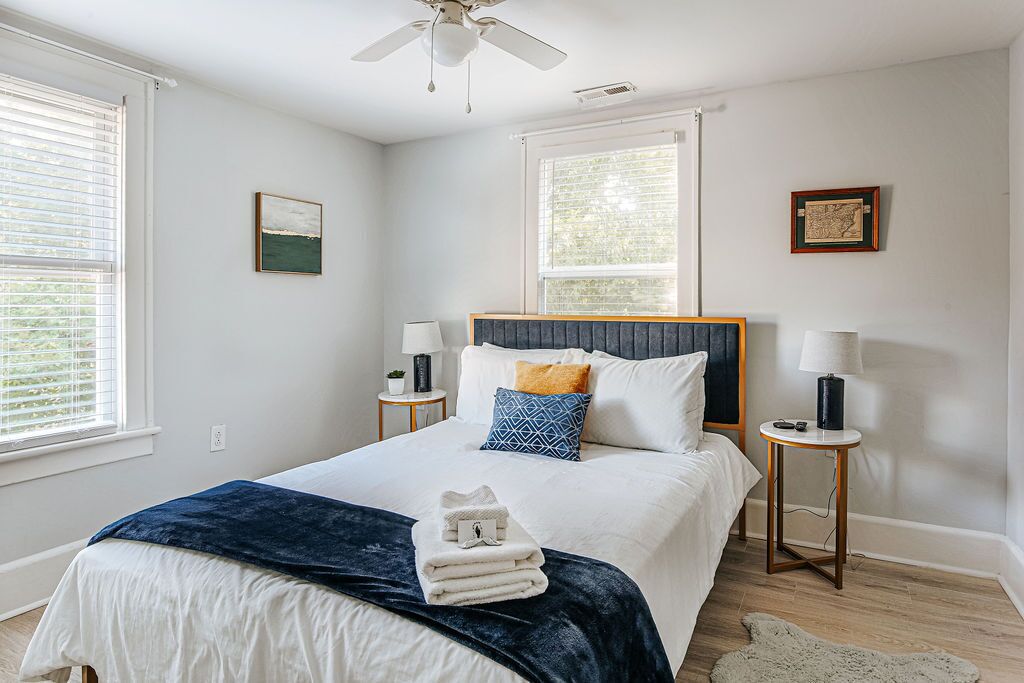 2 bedrooms, desk, iron/ironing board, free WiFi