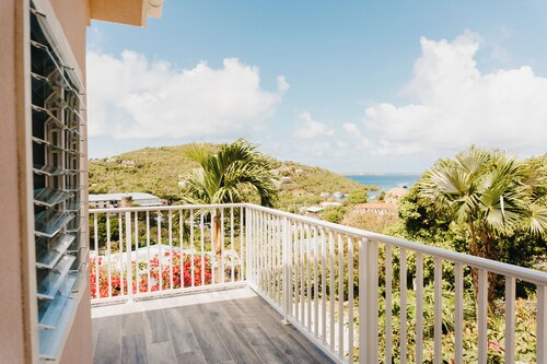 Cozy accommodations in a great location.