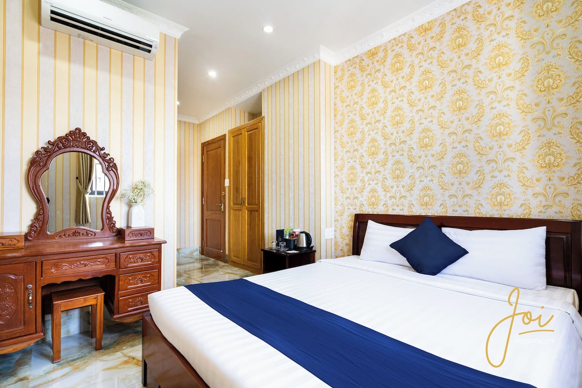 Superior Double Room | Iron/ironing board, free WiFi, bed sheets