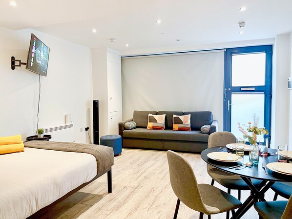 Interior - Cozy Studio flat in Islington near Upper Street (London)