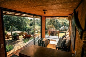 Esphera Fogo com Jacuzzi Externa com Hidromassagem | Lanai
