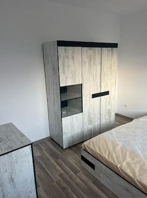 1 bedroom, iron/ironing board, WiFi
