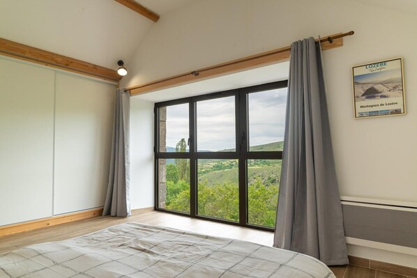 3 bedrooms, iron/ironing board, travel cot - La Grange D'elie et Rosa (LE PONT-DE-MONTVERT)