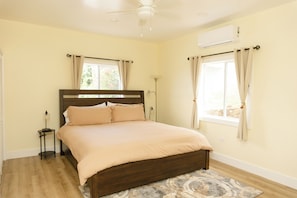 2 slaapkamers, een strijkplank/strijkijzer, gratis wifi, beddengoed