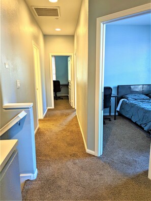 4 bedrooms, desk, iron/ironing board, free WiFi