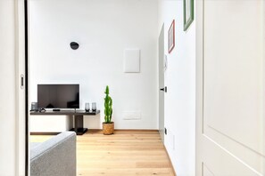 TV - Hostmate - Milano - Pastrengo - Isola (Milano)