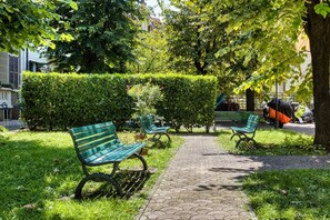 Property grounds - Walk to Navigli - 2 Bedrooms Apt (Milano)