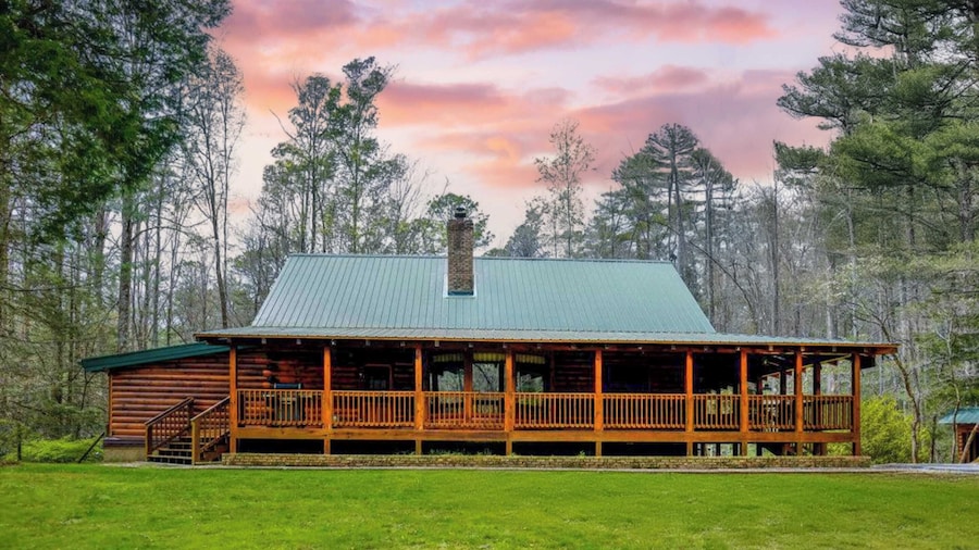 Twin Creeks Lodge by Avantstay 33 Acre Retreat