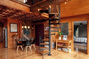 Interior - Firepit + Mountain Views A-frame in Fairview Honeycomb Hideaway by Avantstay (Fairview)