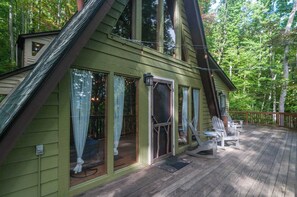 Exterior - Honeycomb Hideaway by Avantstay Rustic Retreat (Fairview)