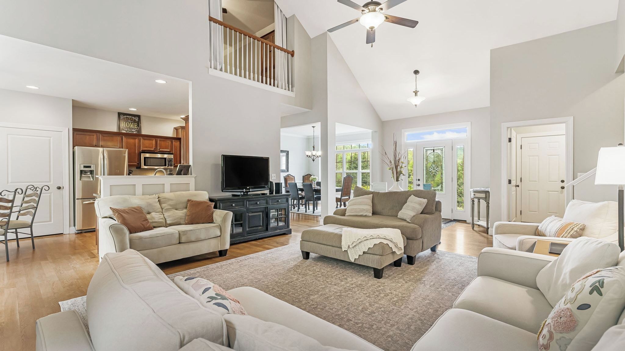 House (5 Bedrooms) | Interior