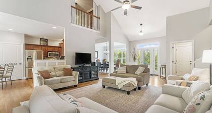 Fairview Vista by Avantstay 10 Mins to Asheville