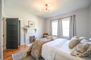 3 bedrooms, desk, iron/ironing board - Sweet Carolina by Avantstay Near Black Mountain (Swannanoa)