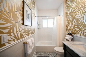 Ferienhaus (3 Bedrooms) | Badezimmer | Badewanne