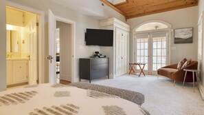 Interior - Hamersmith Hollow Retreat by Avantstay Mountain Views (Mars Hill)