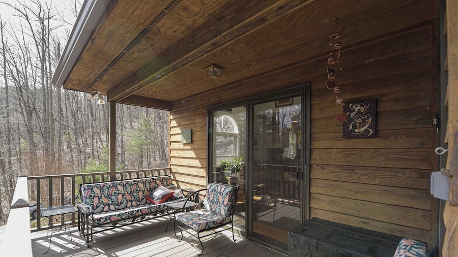 Creekside Mountain by Avantstay Private Sauna