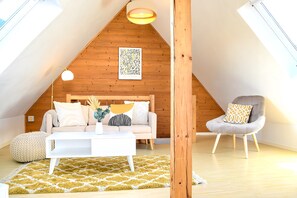 Smart TV - Romantic-apartment mit Dachterrasse & Lounge, Waldblick, 80m² (Annweiler am Trifels)