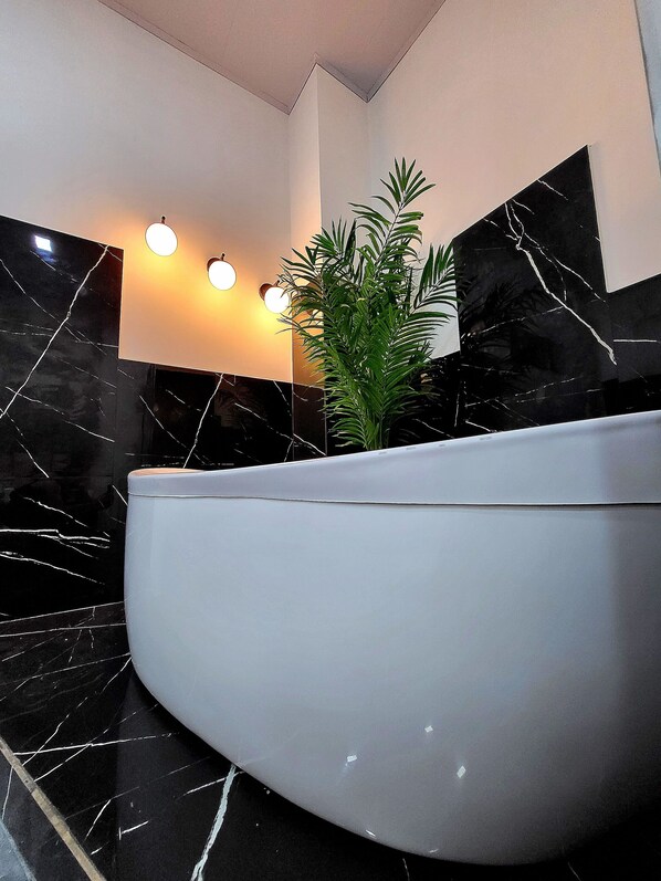 Suite | Bañera de hidromasaje