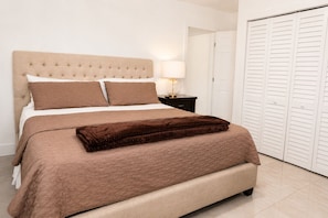 2 bedrooms, desk, iron/ironing board, free WiFi