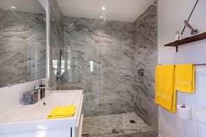 Bathroom - Amarillo  (Palm Springs)